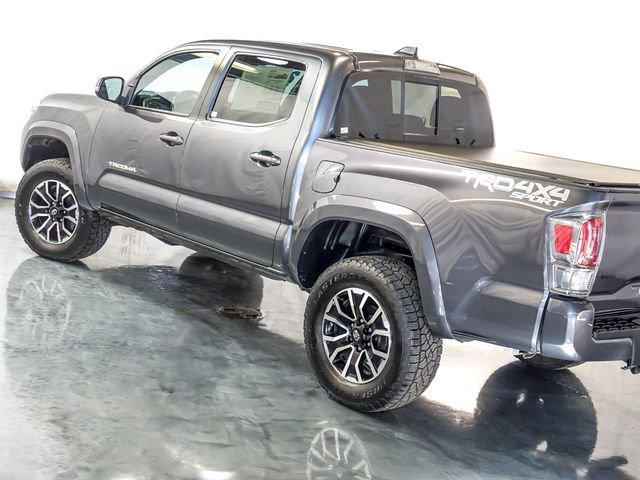 Used 2021 Toyota Tacoma TRD Sport w/ Technology Package image 11