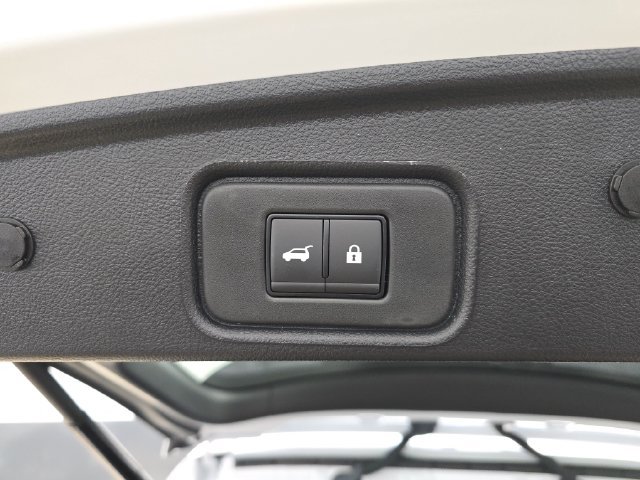 New 2026 Nissan Pathfinder SL w/ SL Premium Package FWD image 16