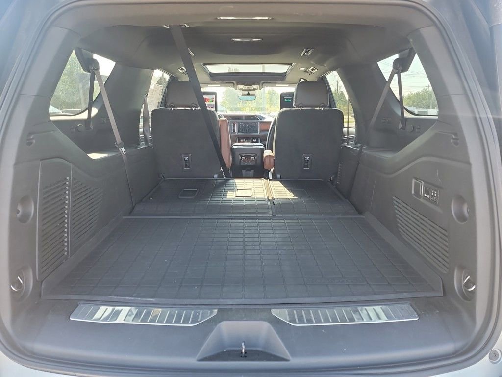 Used 2023 GMC Yukon XL Denali Ultimate image 36
