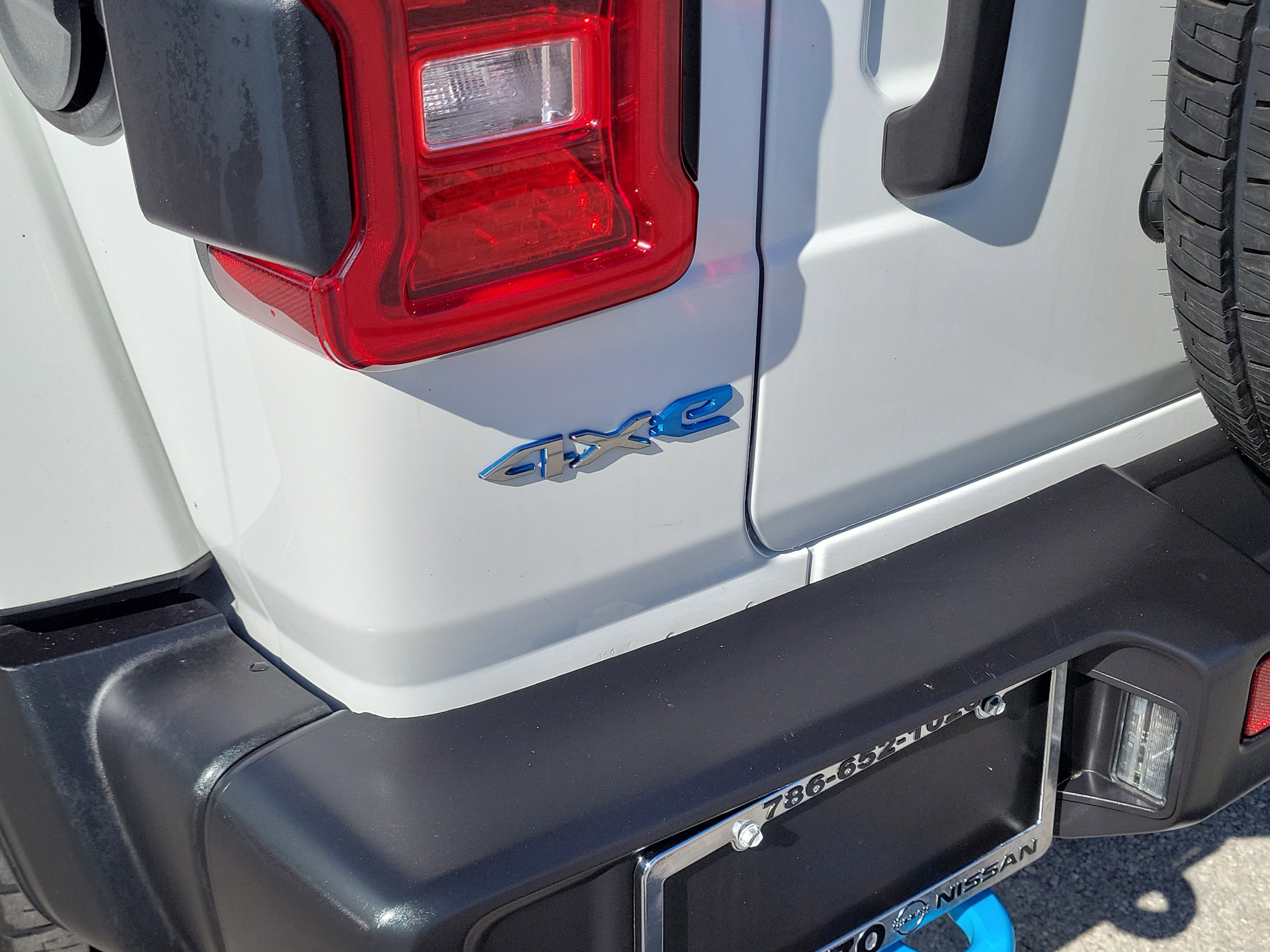 Used 2022 Jeep Wrangler Unlimited Sahara image 26