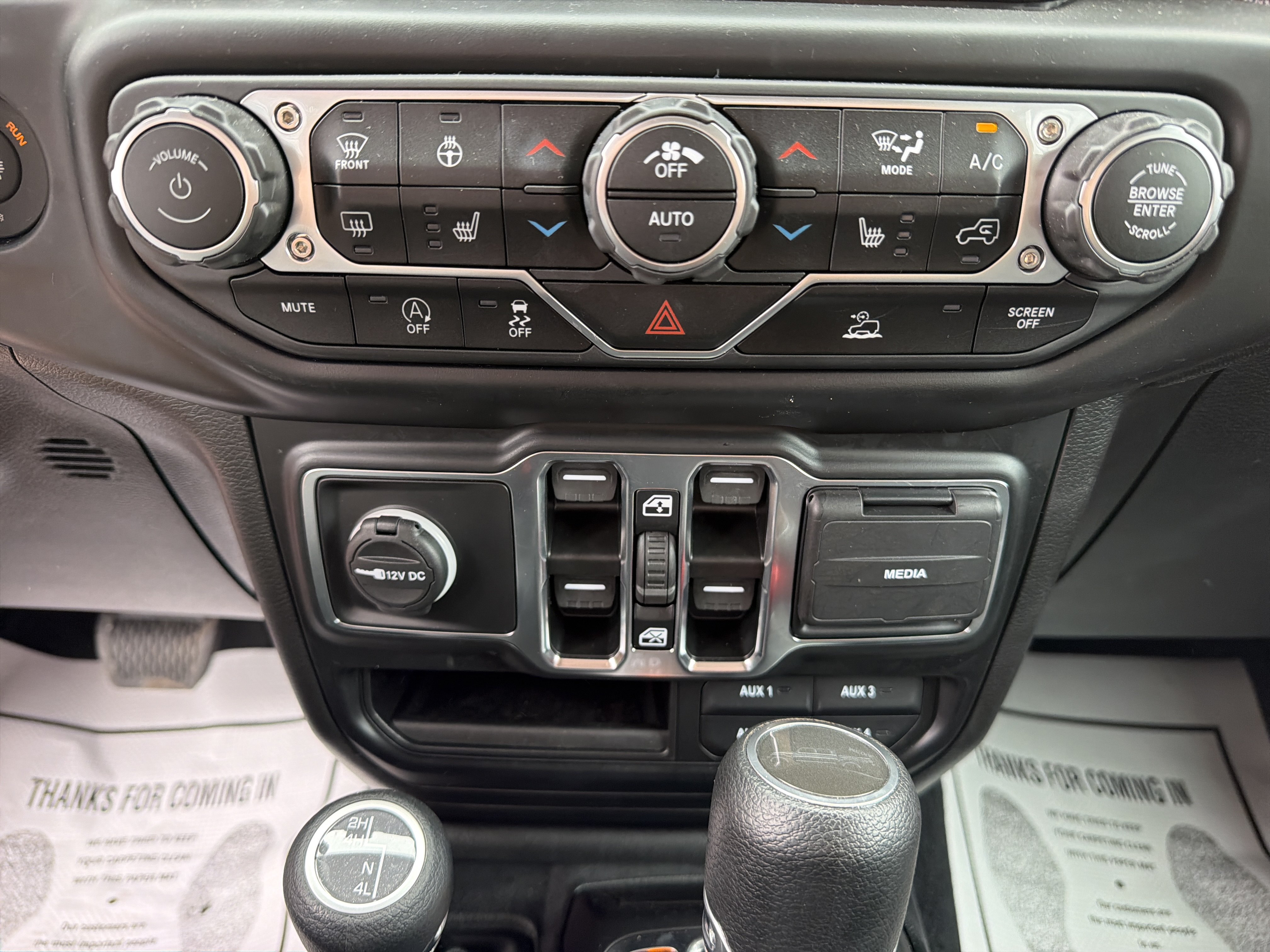 Used 2023 Jeep Gladiator Sport AWD/4WD image 22