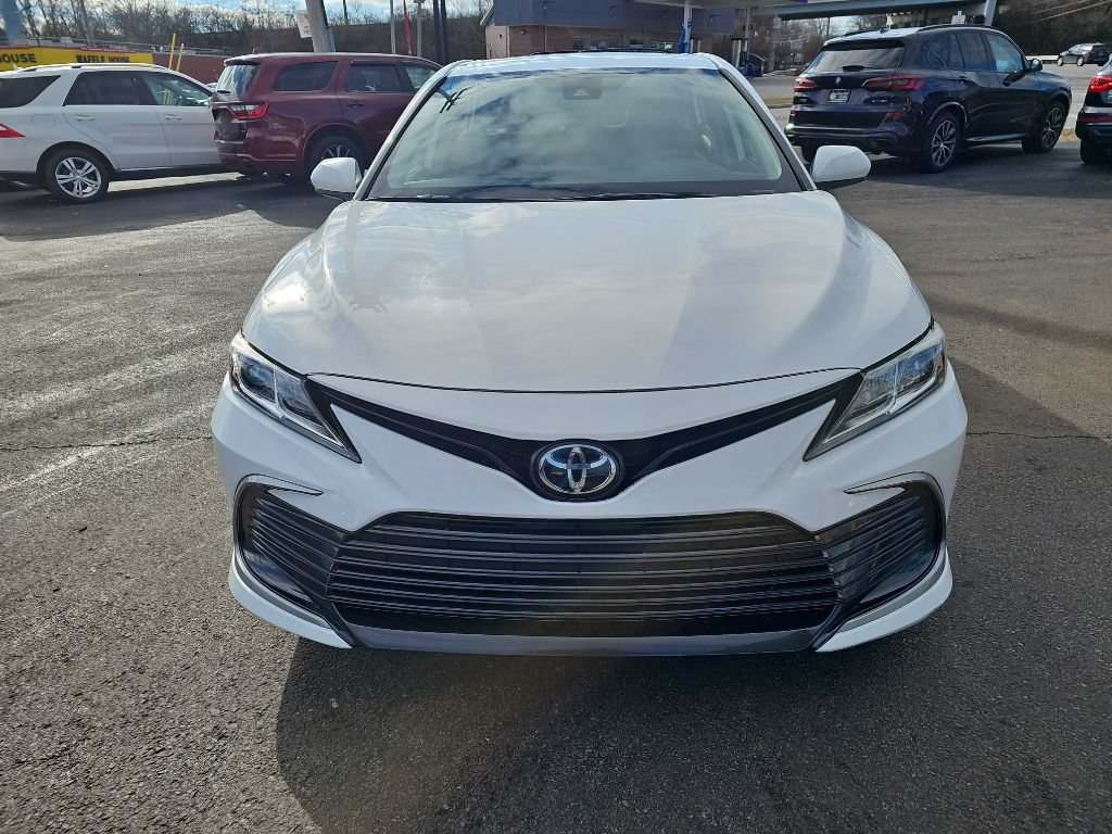 Used 2021 Toyota Camry LE FWD image 11