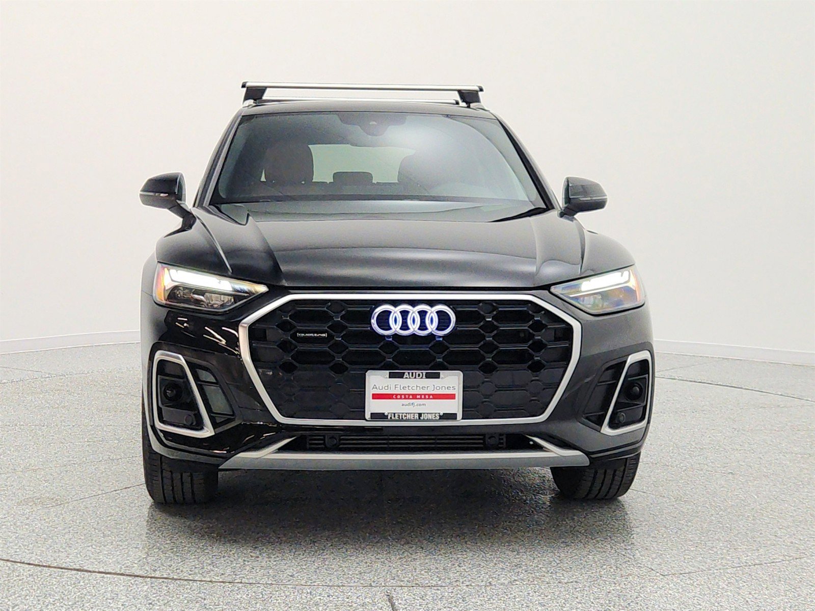 Used 2023 Audi Q5 2.0T Premium w/ Convenience Package AWD/4WD image 2
