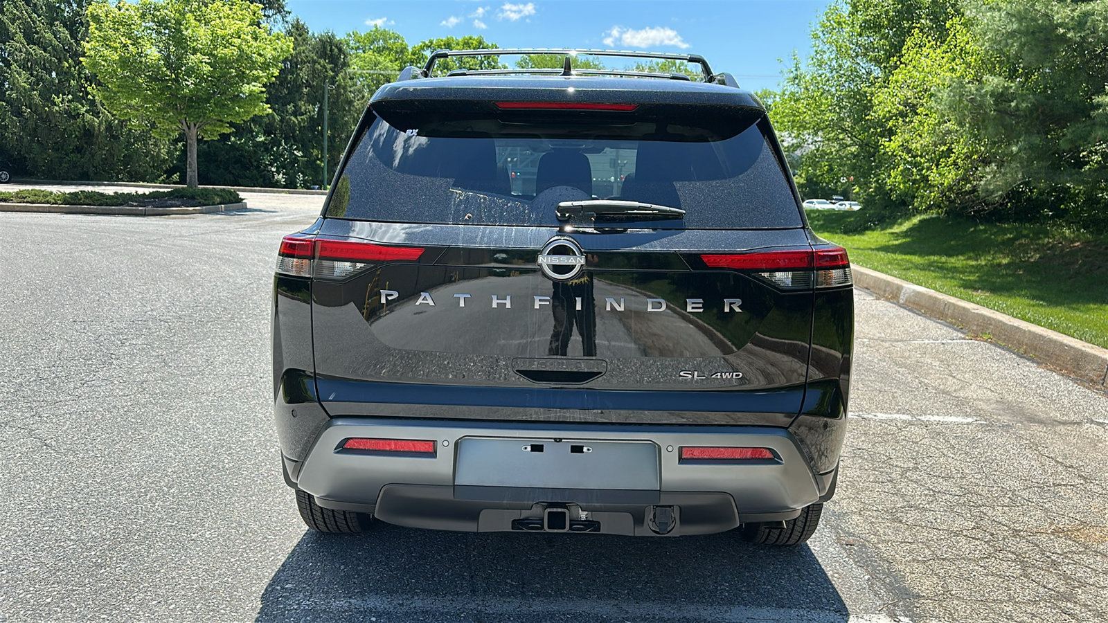 New 2026 Nissan Pathfinder SL AWD/4WD image 4