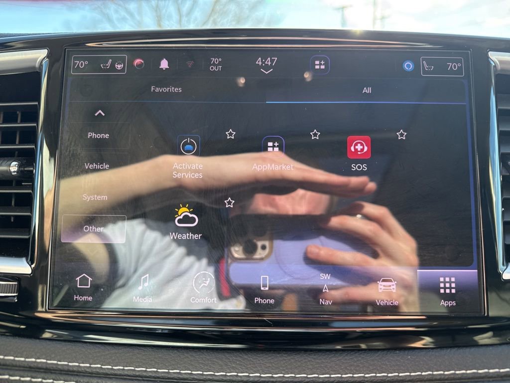 Used 2022 Chrysler Pacifica Limited w/ Uconnect Theater Family Group image 63