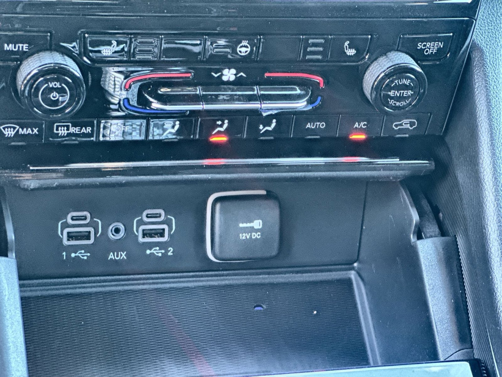 New 2025 Jeep Grand Cherokee Laredo X w/ Luxury Tech Group I image 20