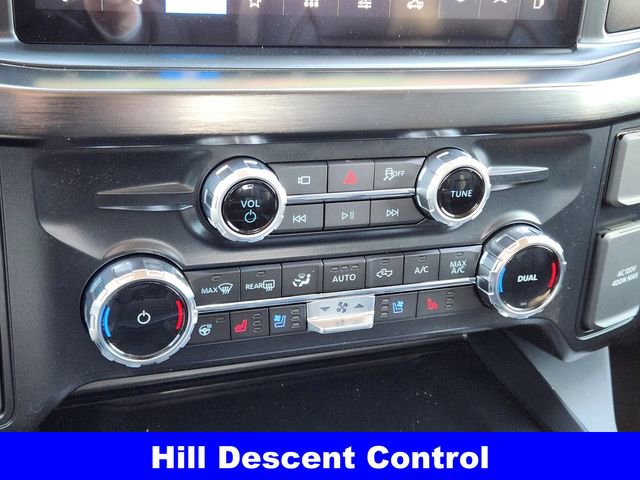 New 2026 Ford F250 Lariat w/ Black Appearance Package image 19