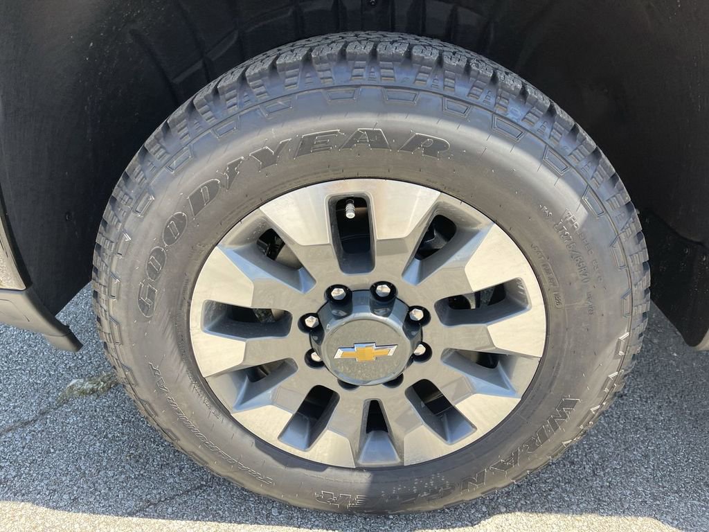 New 2026 Chevrolet Silverado 2500 Custom w/ Custom Value Package AWD/4WD image 10