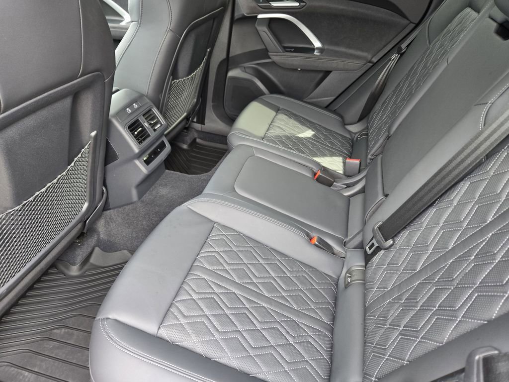Certified 2025 Audi SQ5 Premium Plus image 40