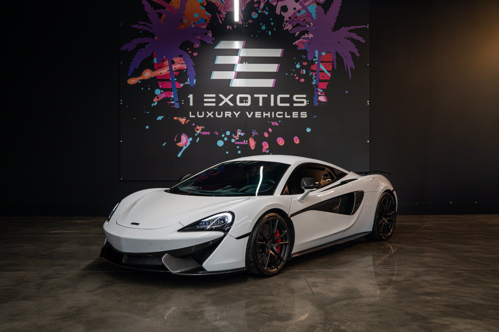 Used 2017 McLaren 570S Coupe RWD image 4