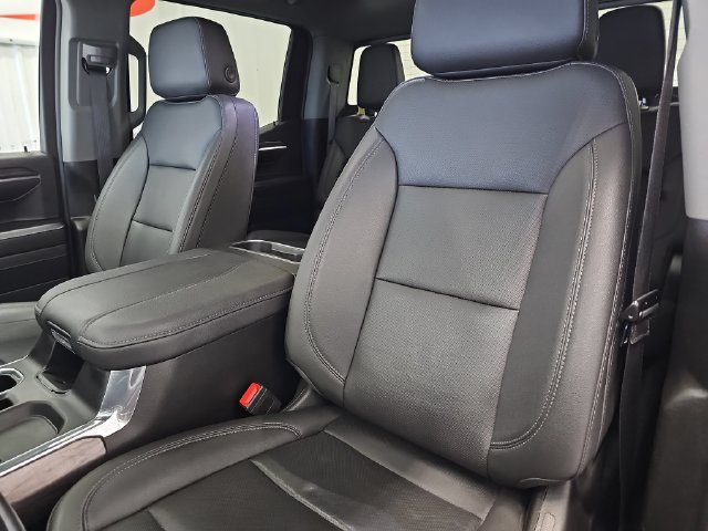 Used 2023 Chevrolet Silverado 1500 LTZ w/ LTZ Premium Package AWD/4WD image 38