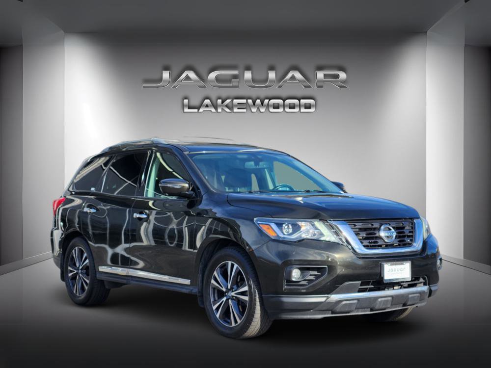Used 2017 Nissan Pathfinder Platinum image 5