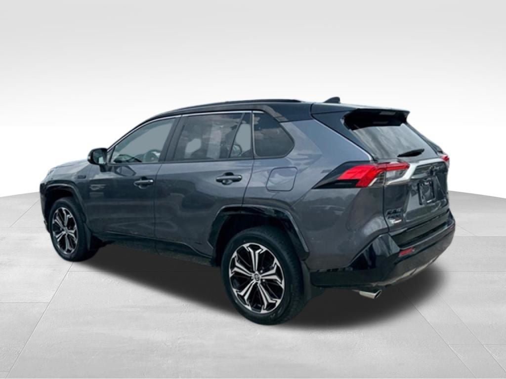 Used 2024 Toyota RAV4 XSE w/ Weather Package AWD/4WD image 5