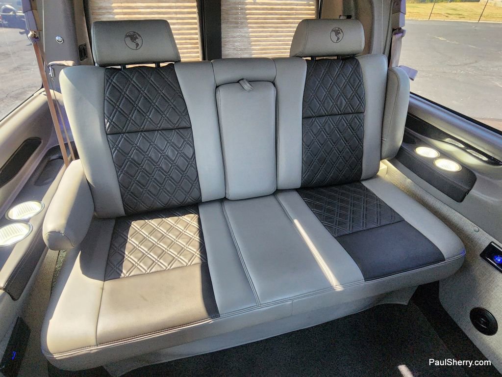 Used 2021 Chevrolet Express 2500 LS w/ Enhanced Convenience Package image 4