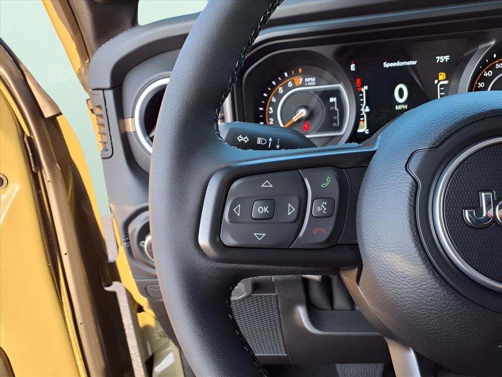 New 2025 Jeep Gladiator Sport image 13