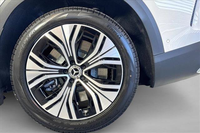 New 2026 Mercedes-Benz EQE 320 4MATIC SUV image 28