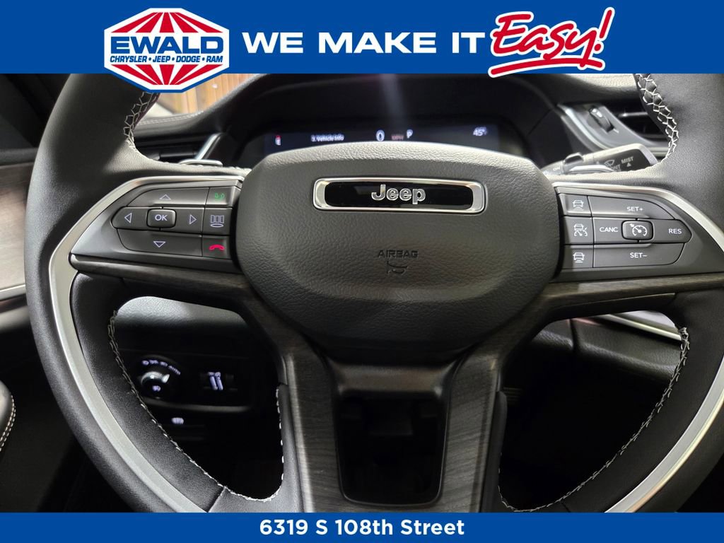 New 2025 Jeep Grand Cherokee L Limited AWD/4WD image 6