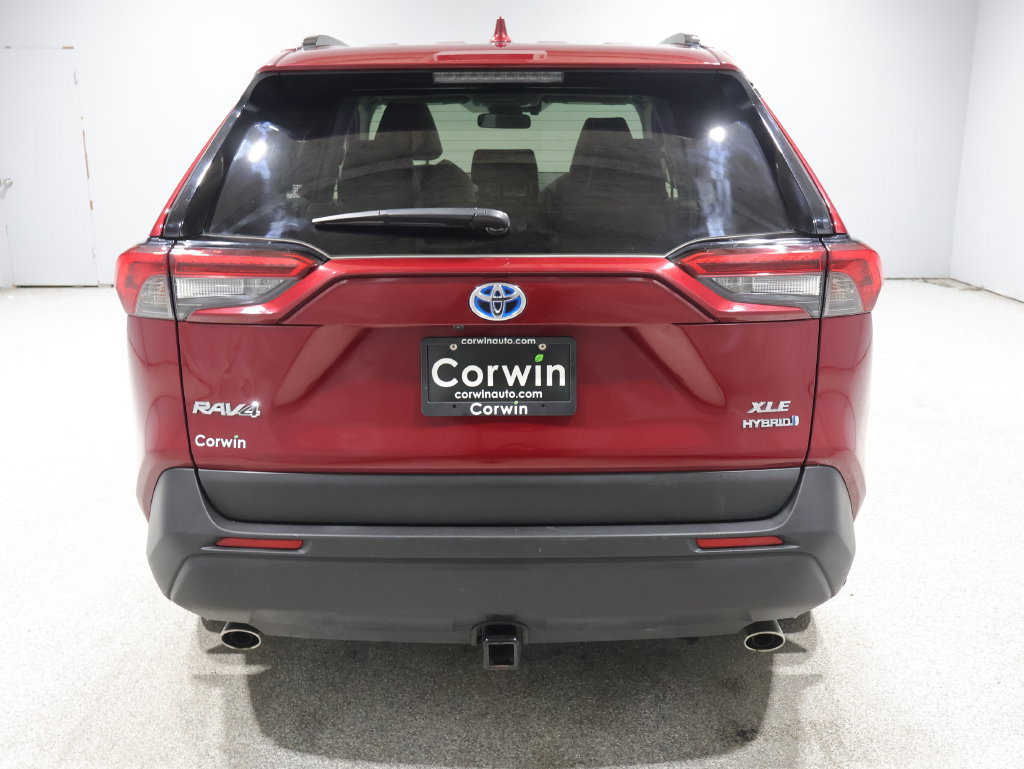 Used 2021 Toyota RAV4 XLE Premium AWD/4WD image 3