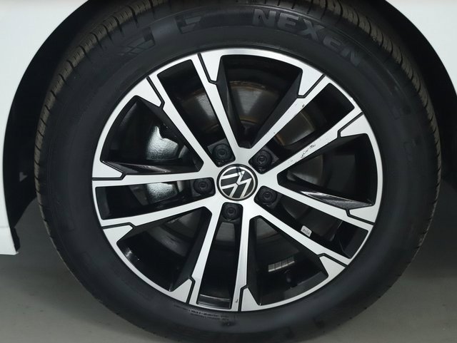 Used 2025 Volkswagen Jetta Sport image 35