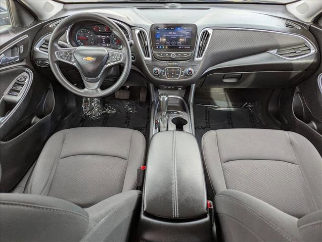 Used 2020 Chevrolet Malibu LT image 15