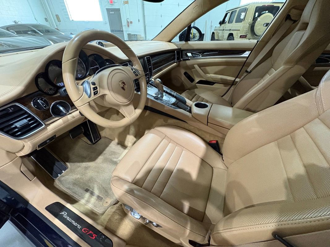 Used 2015 Porsche Panamera GTS w/ Premium Package Plus image 10