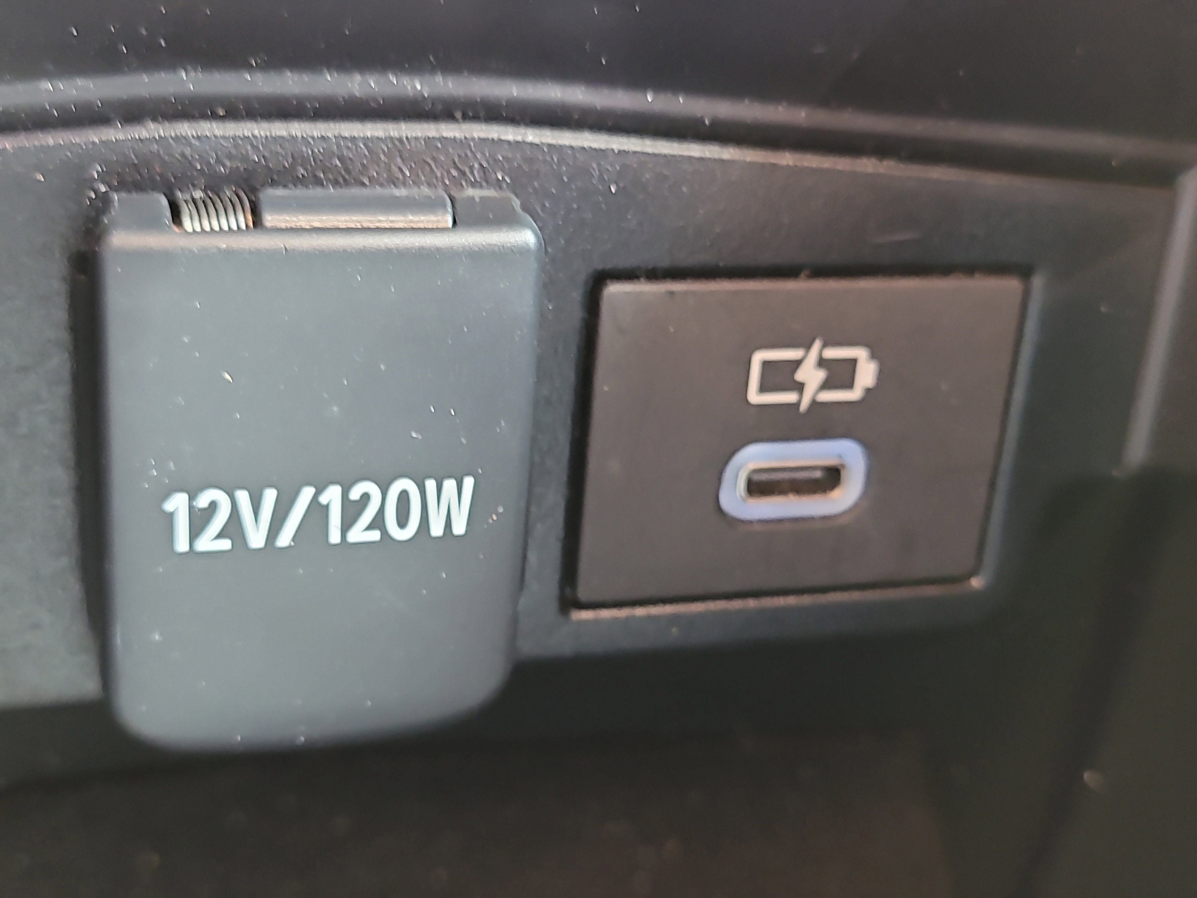 Certified 2025 Toyota Corolla SE image 24