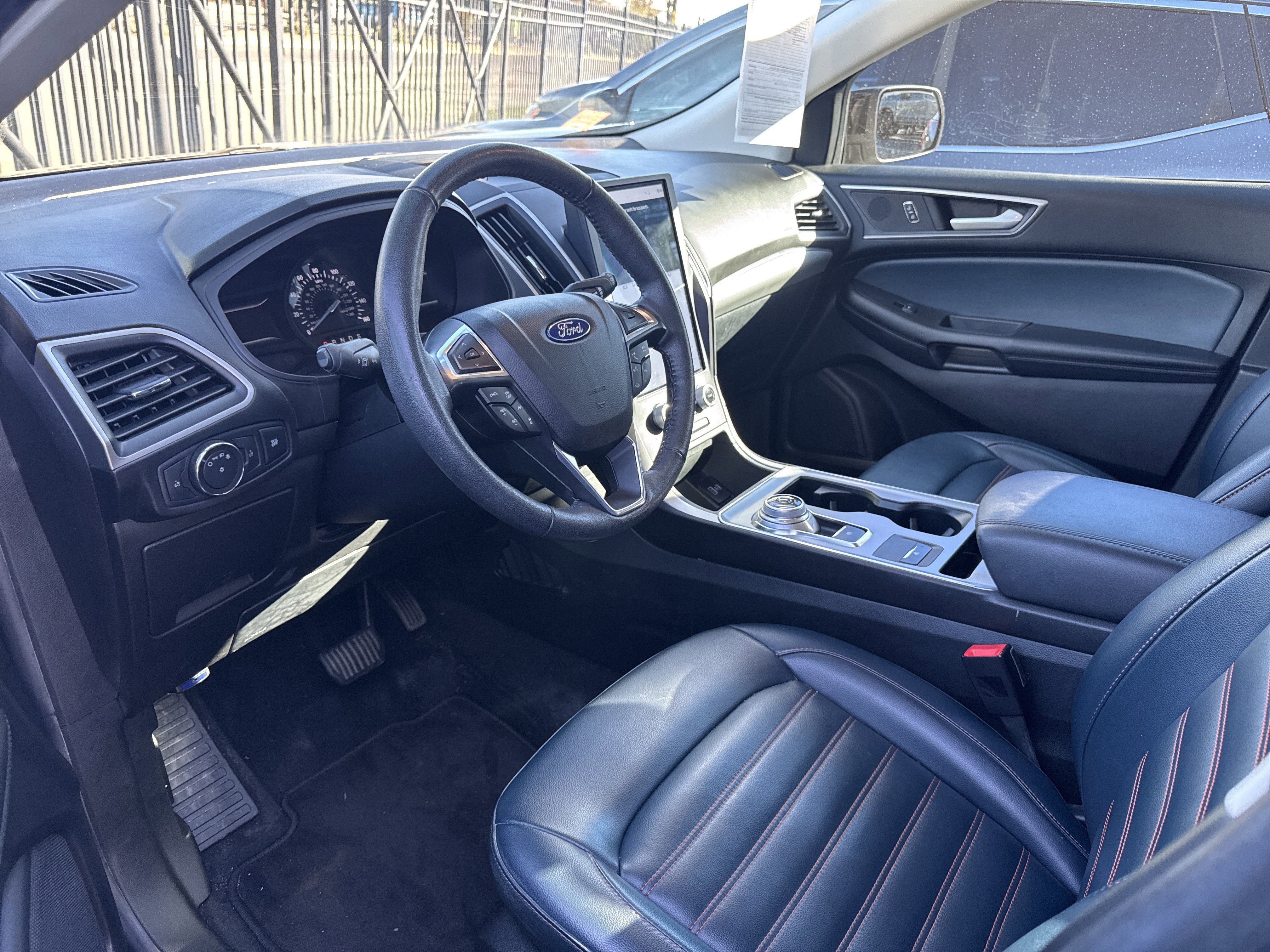 Used 2022 Ford Edge SEL w/ Sport Appearance Package image 22