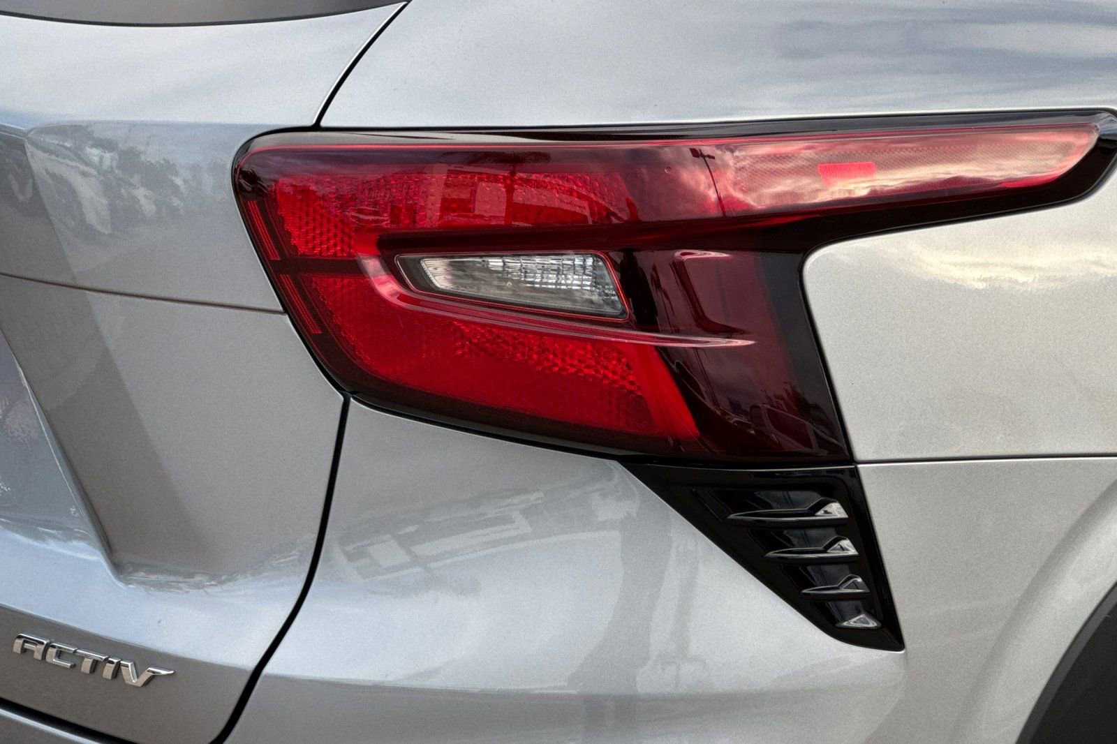 Used 2024 Chevrolet Trax ACTIV w/ Sunroof Package image 25