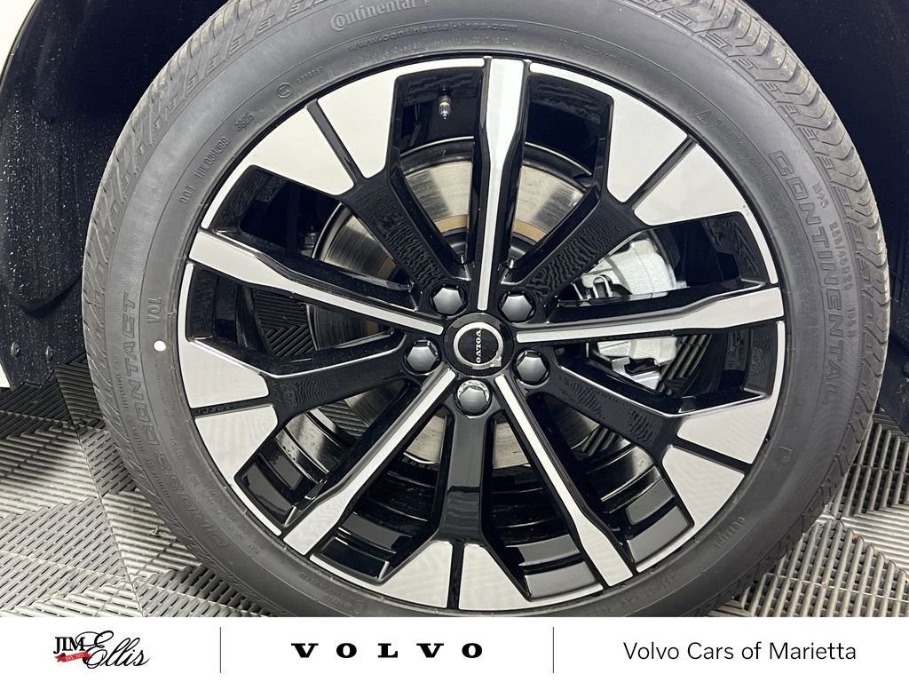New 2026 Volvo XC60 B5 Plus w/ Protection Package Premier image 15