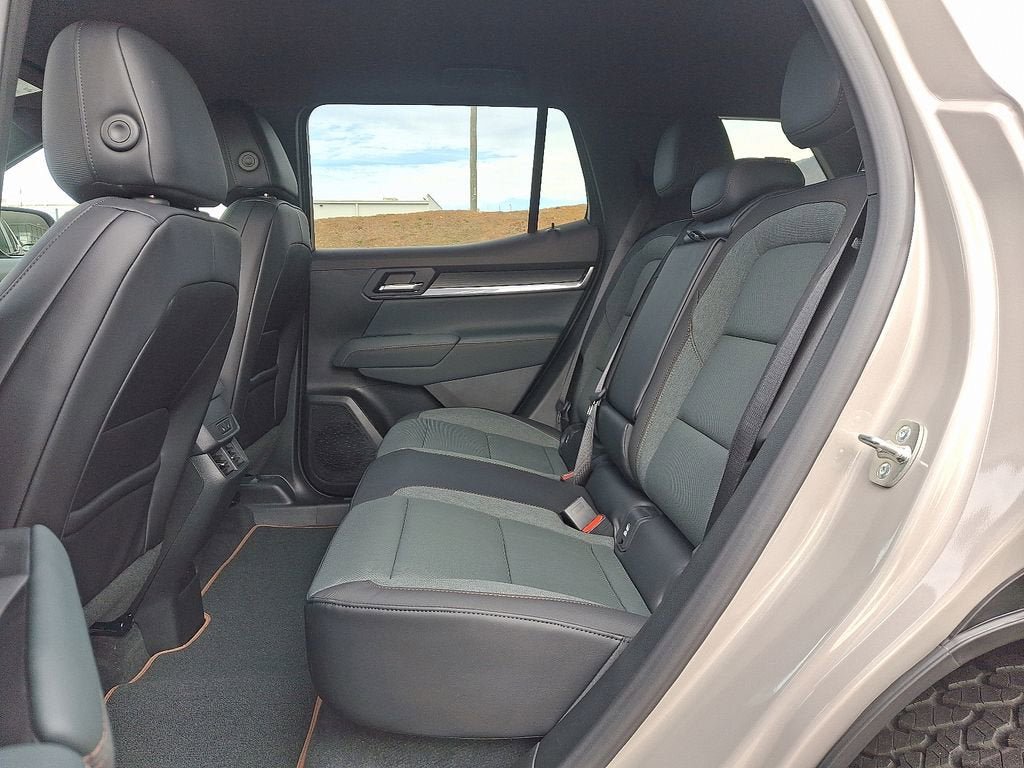 New 2026 GMC Terrain AT4 w/ Convenience Package III AWD/4WD image 5