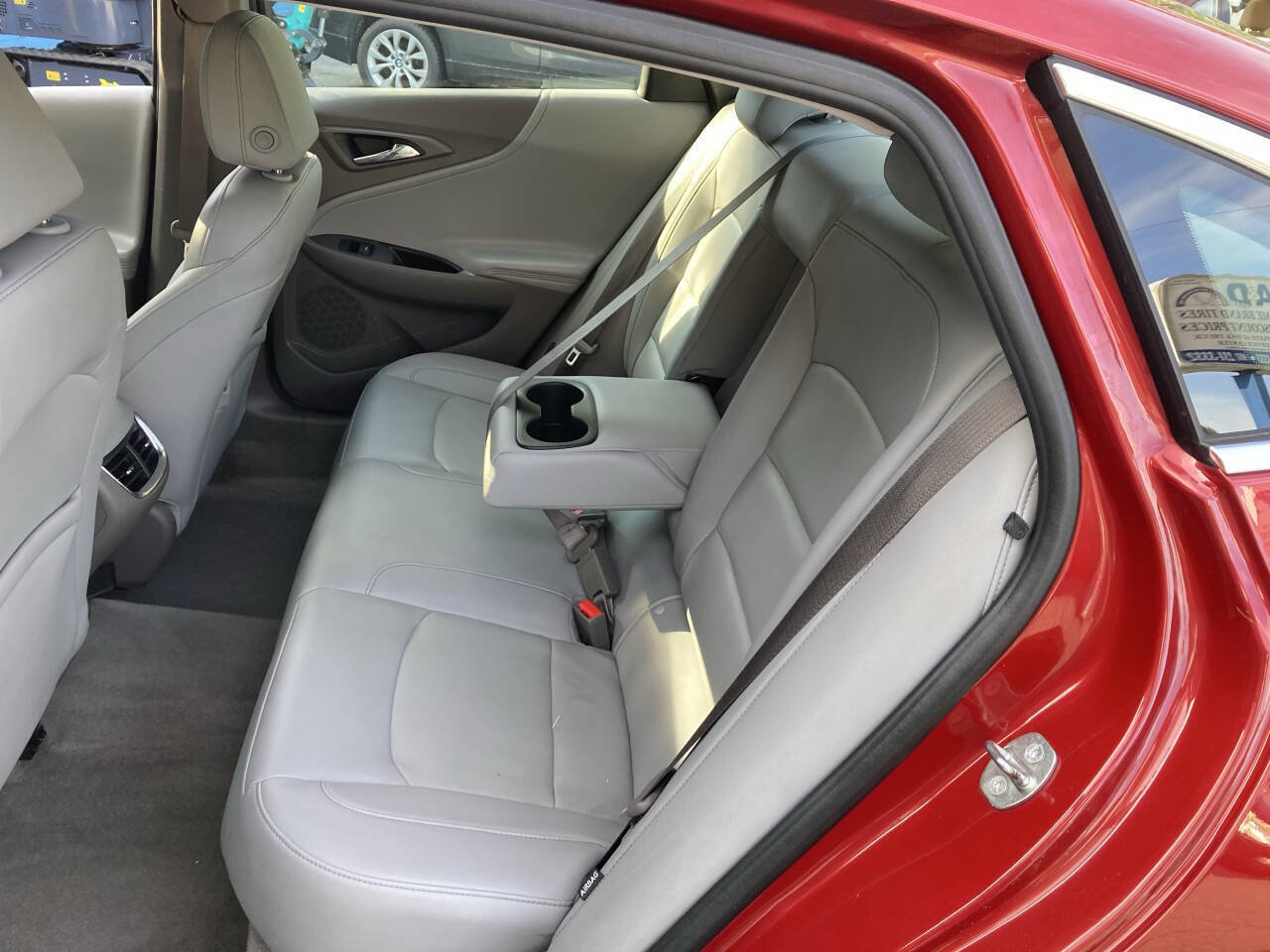 Used 2016 Chevrolet Malibu LT w/ Leather Package image 5