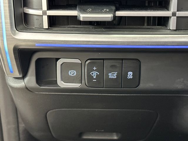 Used 2024 Hyundai Santa Fe Limited image 19