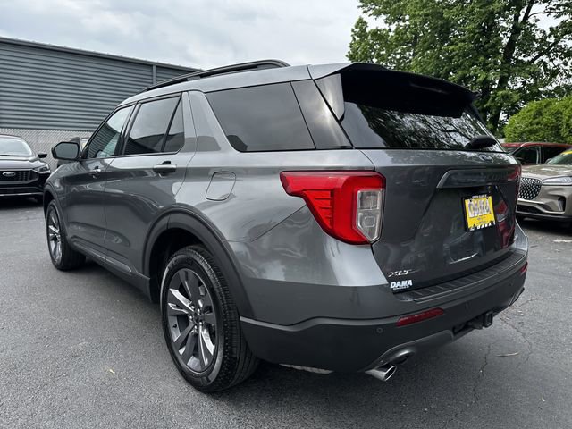Used 2023 Ford Explorer XLT w/ Equipment Group 202A AWD/4WD image 7