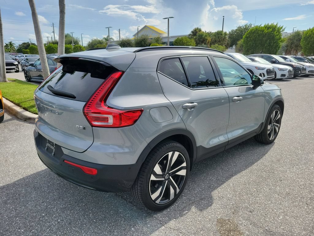 Used 2024 Volvo XC40 B5 Ultimate w/ Climate Package AWD/4WD image 6