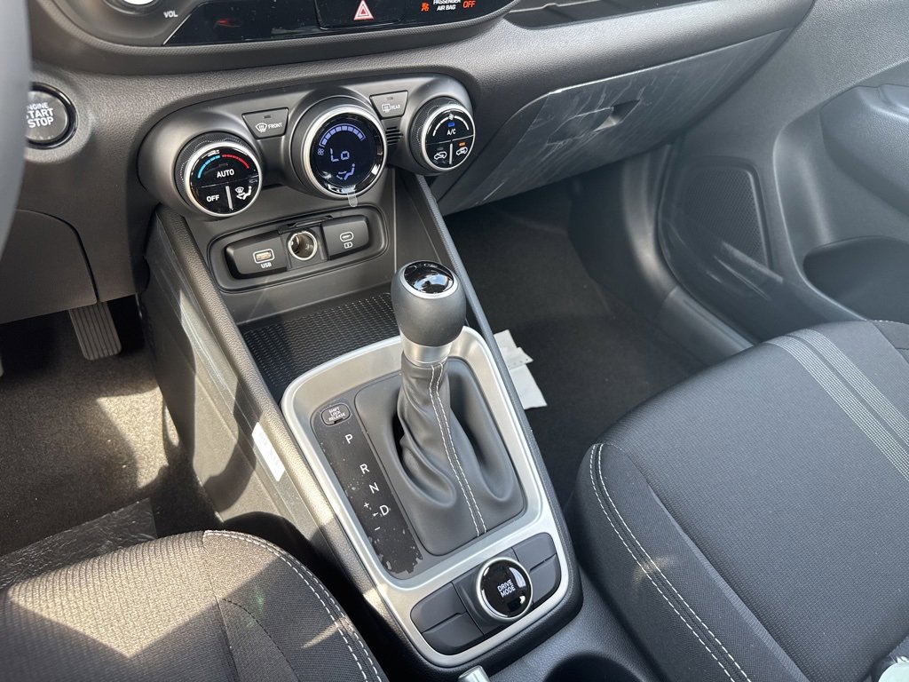 New 2025 Hyundai Venue SEL image 26