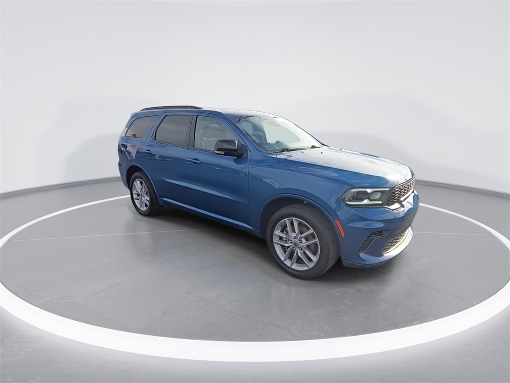 Used 2024 Dodge Durango GT image 2