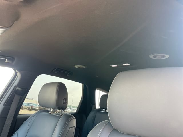 Used 2023 Buick Enclave Premium AWD/4WD image 46