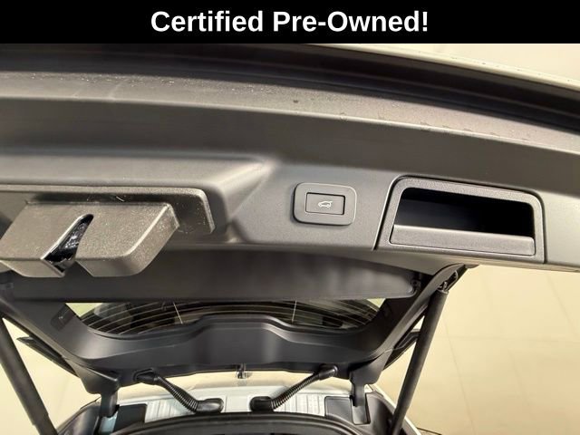 Certified 2026 Land Rover Range Rover Velar Dynamic SE AWD/4WD image 14