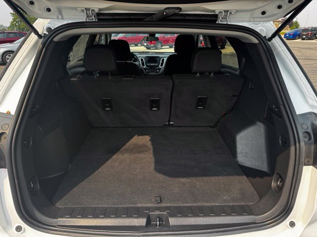 Used 2023 Chevrolet Equinox LT AWD/4WD image 9
