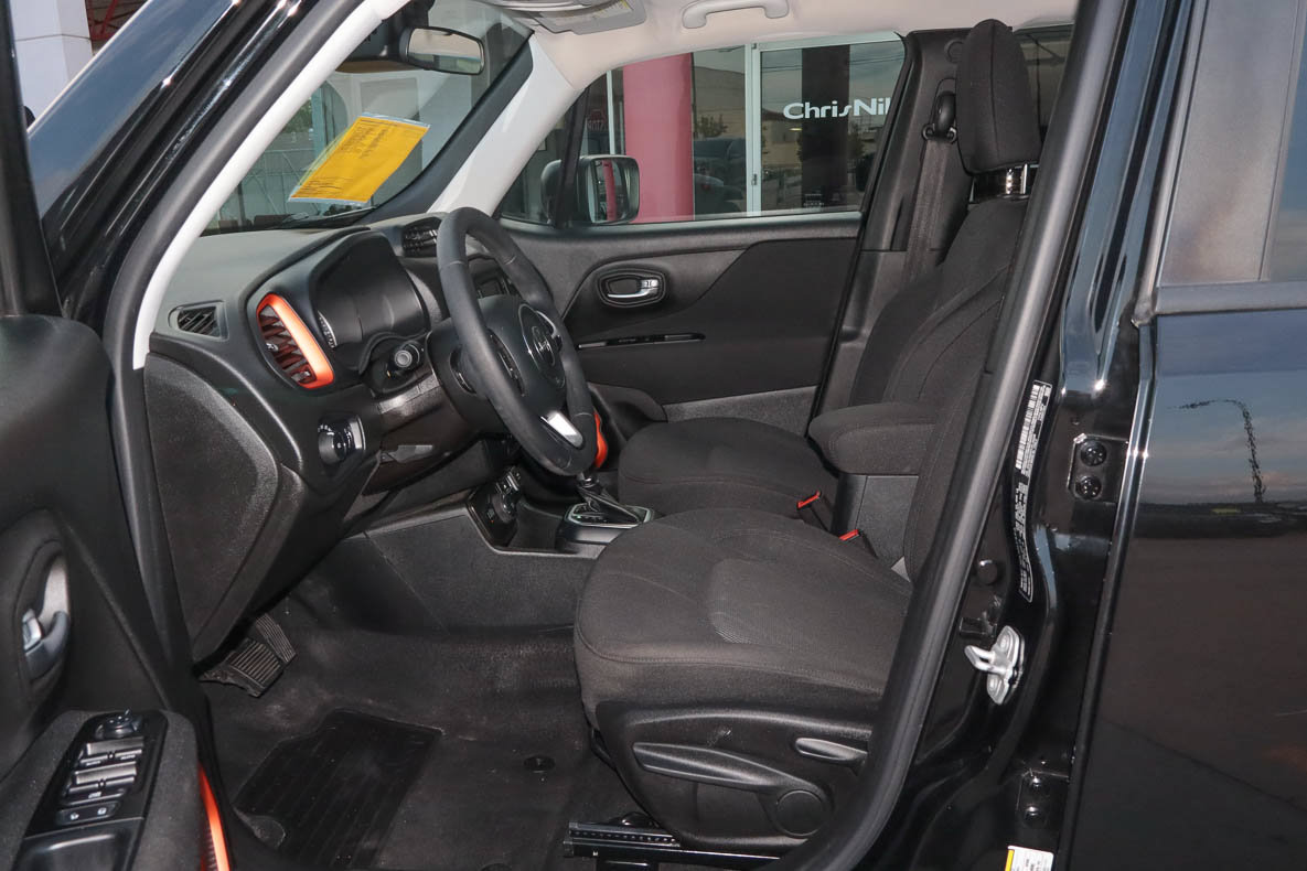 Used 2020 Jeep Renegade Sport AWD/4WD image 7
