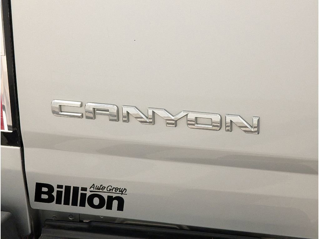 Used 2018 GMC Canyon SLT w/ Driver Alert Package image 4