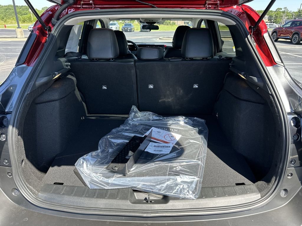 New 2026 Nissan Kicks SR w/ SR Premium Package AWD/4WD image 29