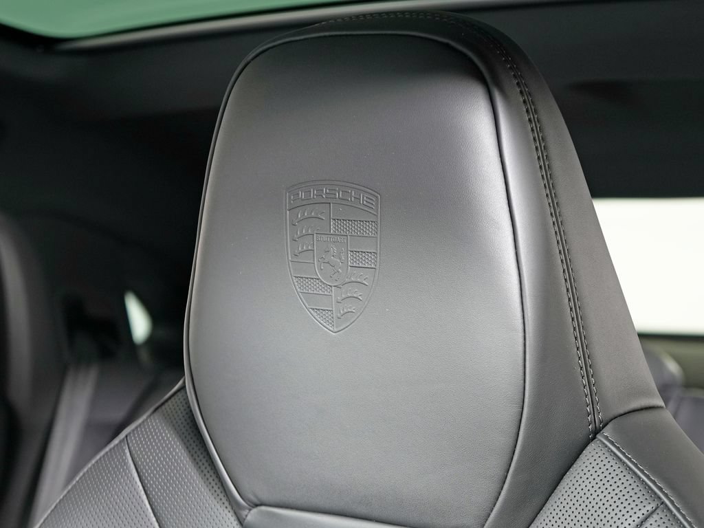 Certified 2026 Porsche Cayenne Coupe AWD/4WD image 18