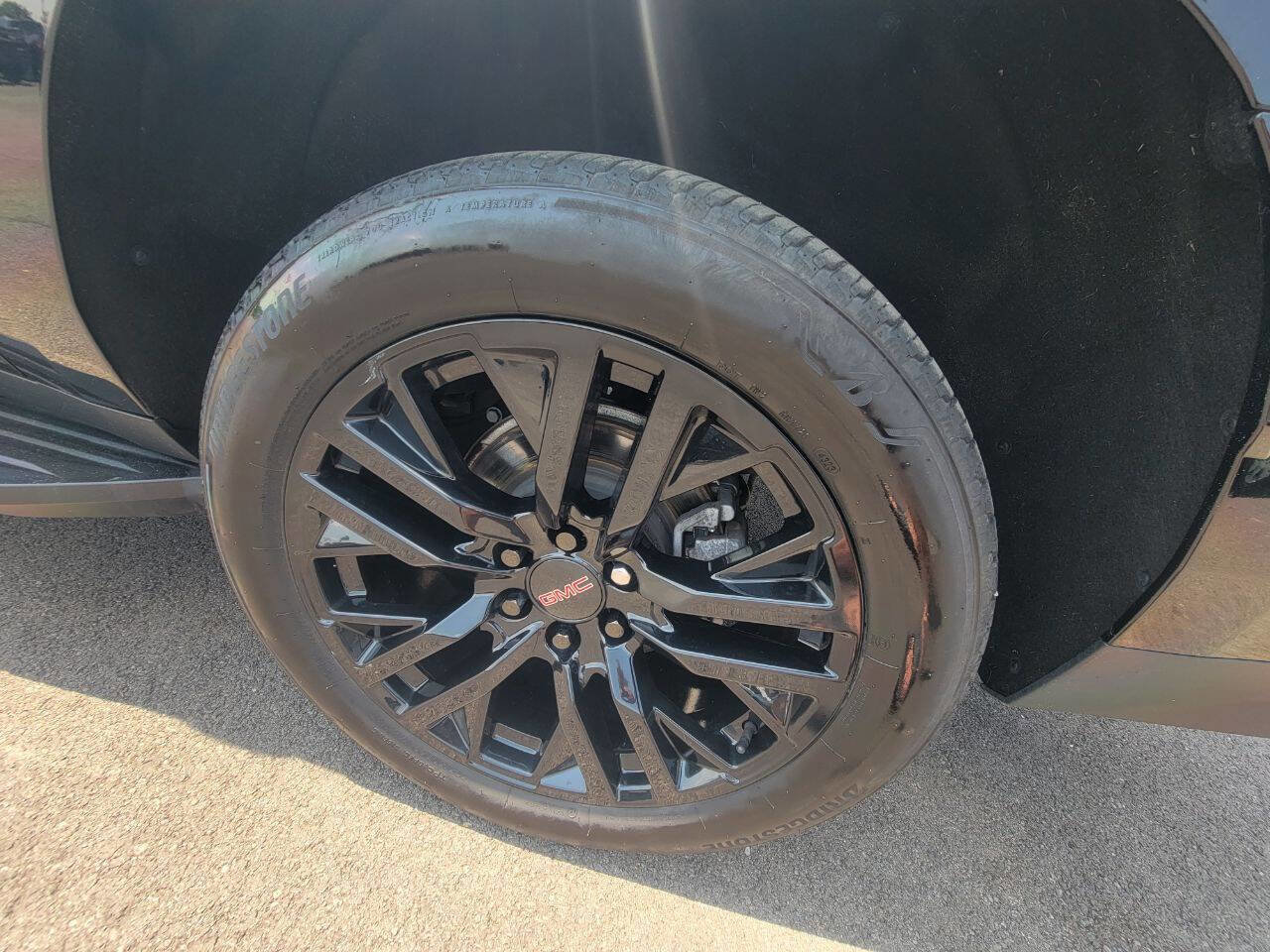 Used 2022 GMC Yukon XL SLT image 7