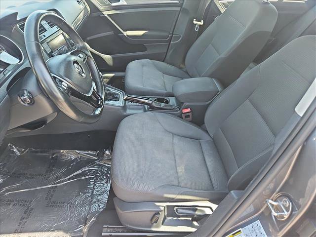 Used 2019 Volkswagen Golf SE FWD image 15