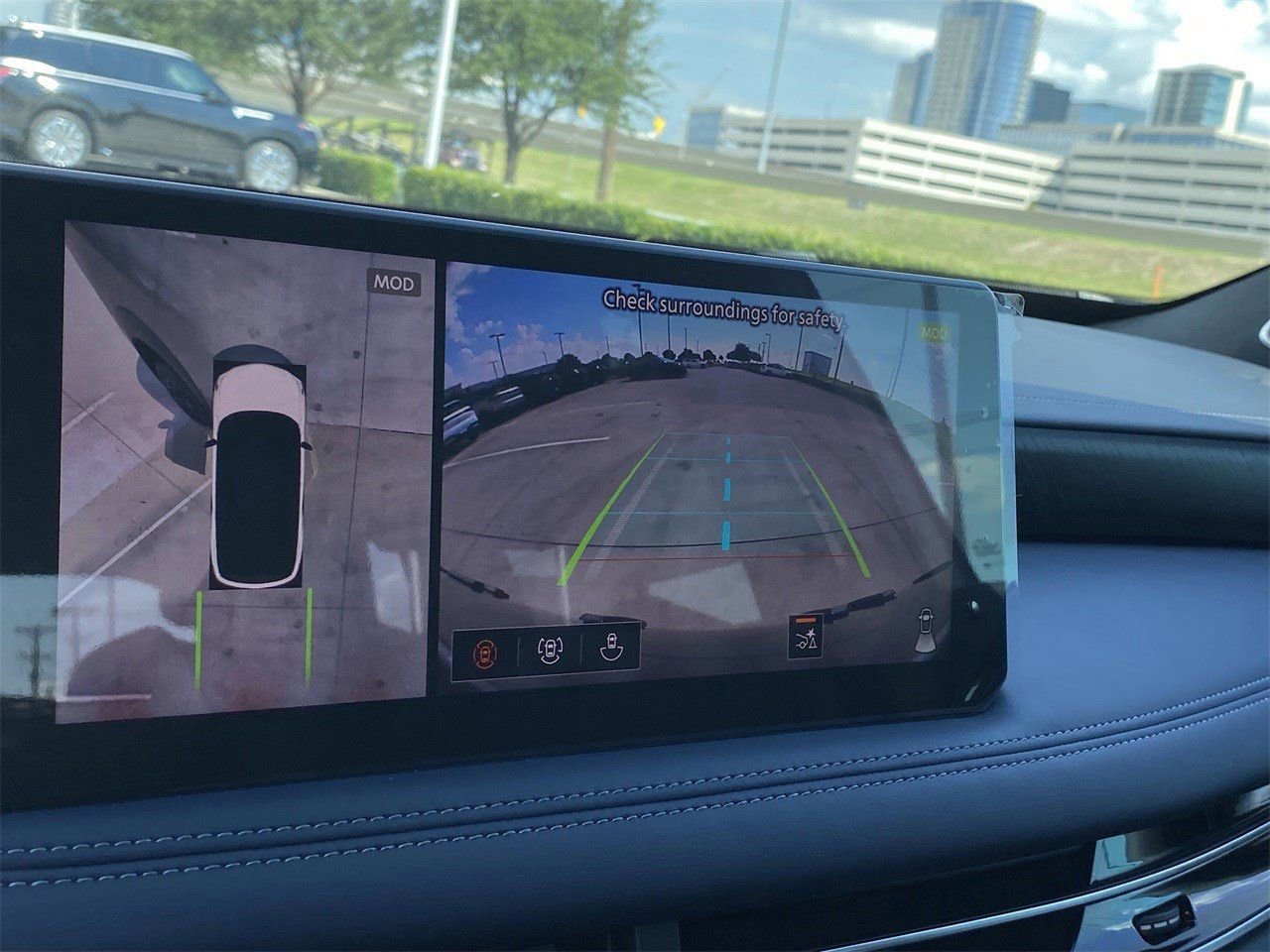 New 2026 INFINITI QX60 Sport w/ Dark Cargo Package image 23