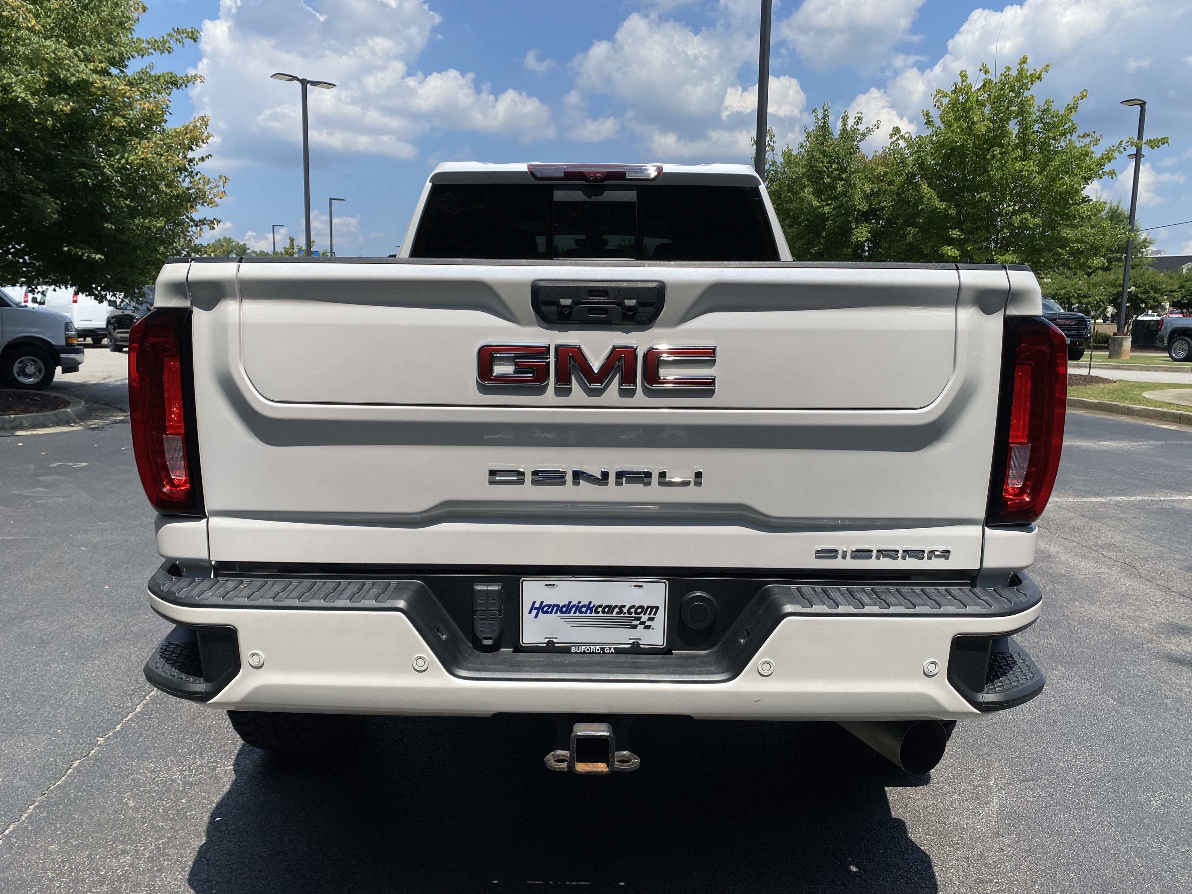 Used 2022 GMC Sierra 2500 Denali w/ Denali Ultimate Package AWD/4WD image 8