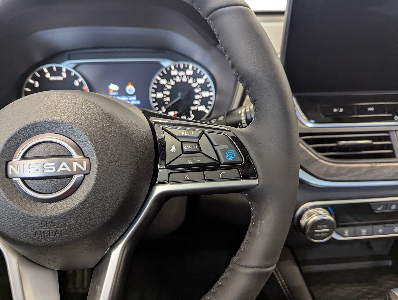 New 2025 Nissan Altima 2.5 SL FWD image 19