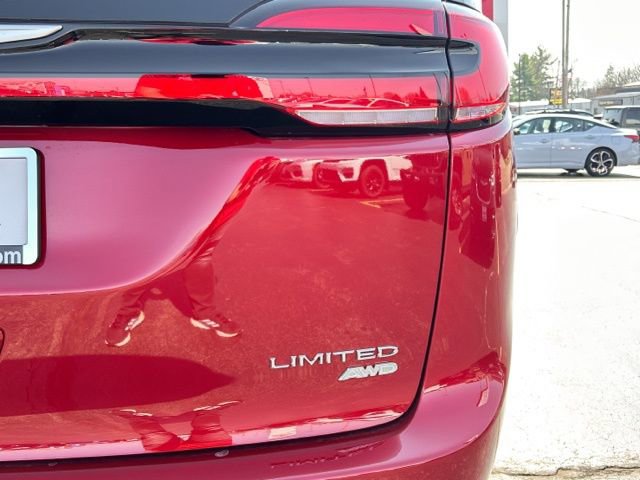 New 2026 Chrysler Pacifica Limited AWD/4WD image 14