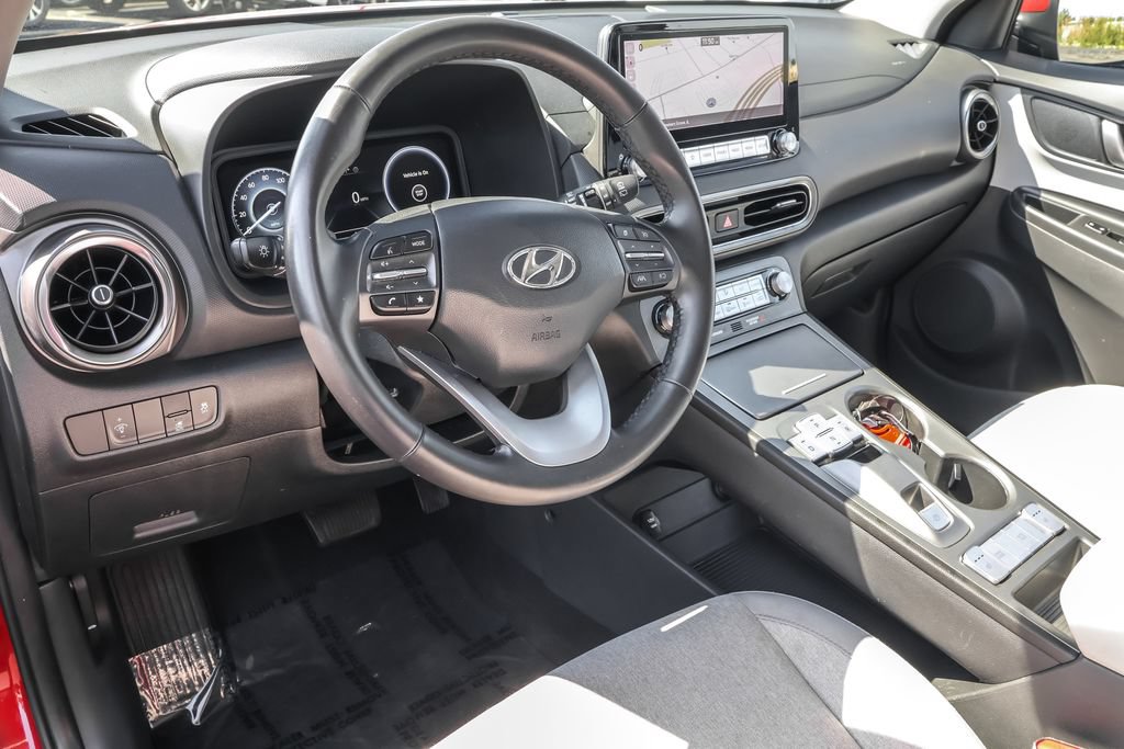 Certified 2023 Hyundai Kona SEL FWD image 5